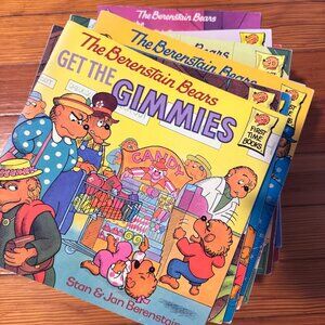 Vintage set of 36 Berenstain Bears books